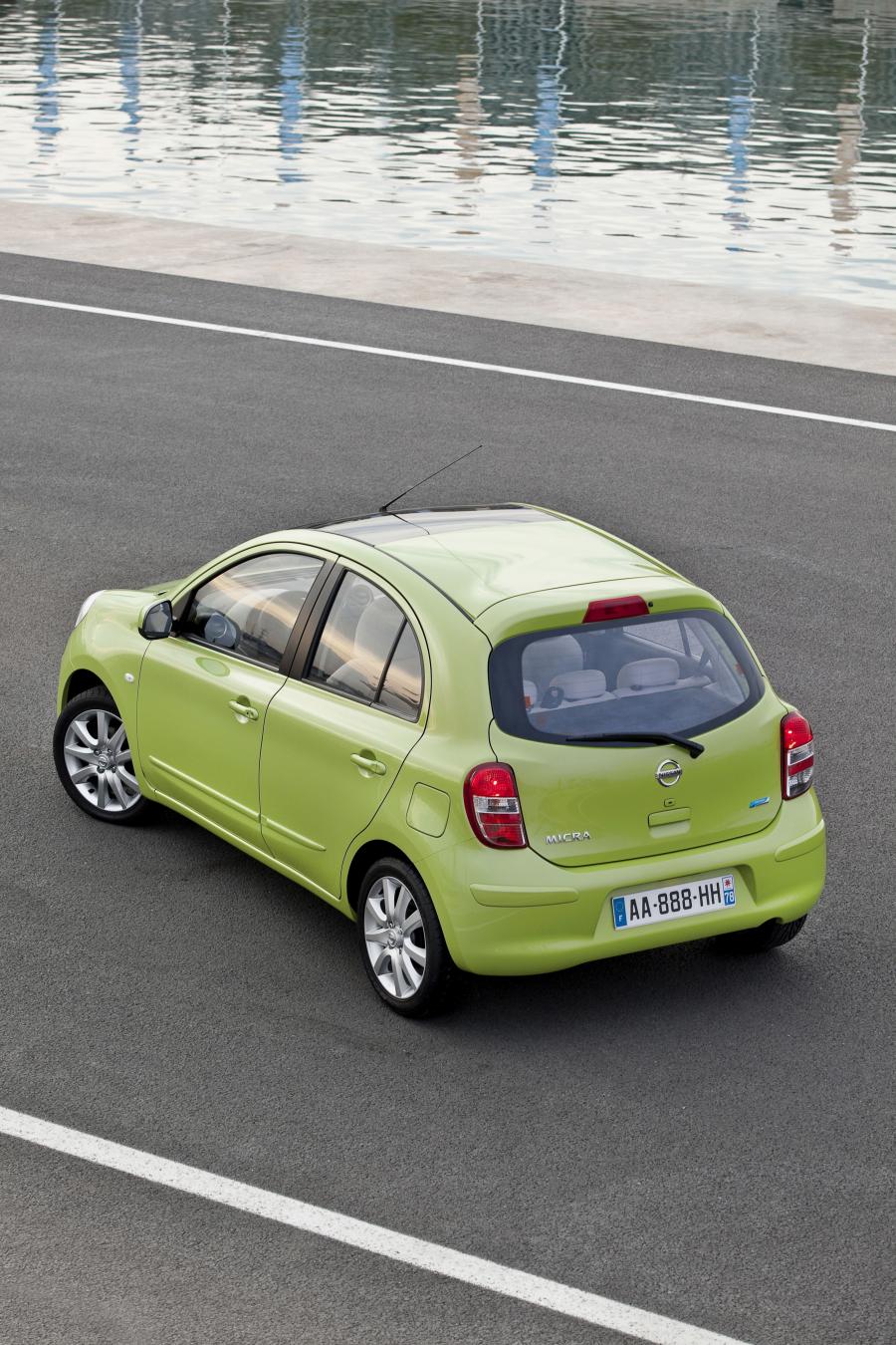  Nissan Micra 2010 года  (фото 50 из 70)